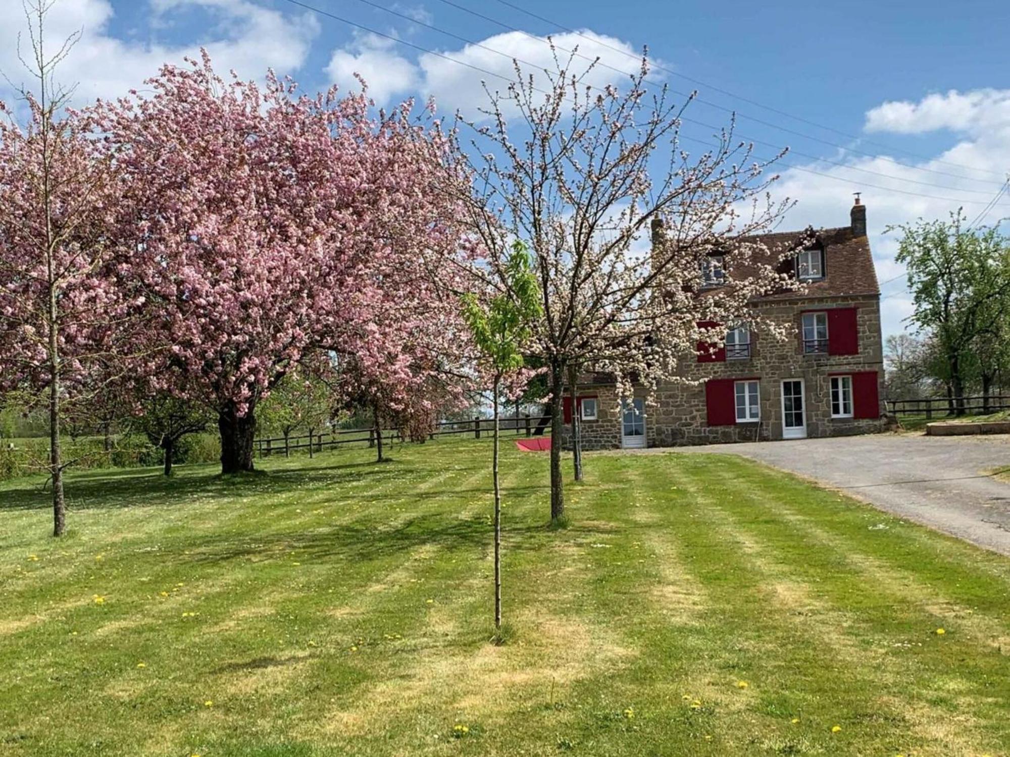 Maison Normande Renovee Avec Grand Jardin, Ideale Pour Famille, Proche Lac Et Randonnees - Fr-1-497-143 Menil-Gondouin ภายนอก รูปภาพ